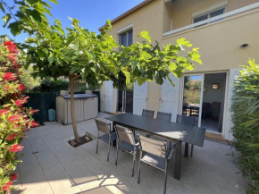 Villa 8 Pers avec Garage et Piscine à 450m de la Plage - FR-1-781-84